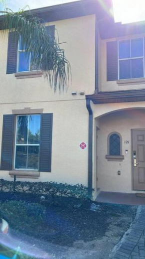 Vashay's Lovely vacation pad at Disney